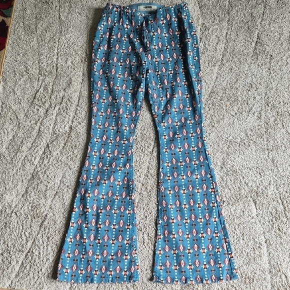 Rock & Roll Denim Denim - NEW 28X34 Rock & Roll Denim Bargain Bell Pull On High Rise Flare Jeans